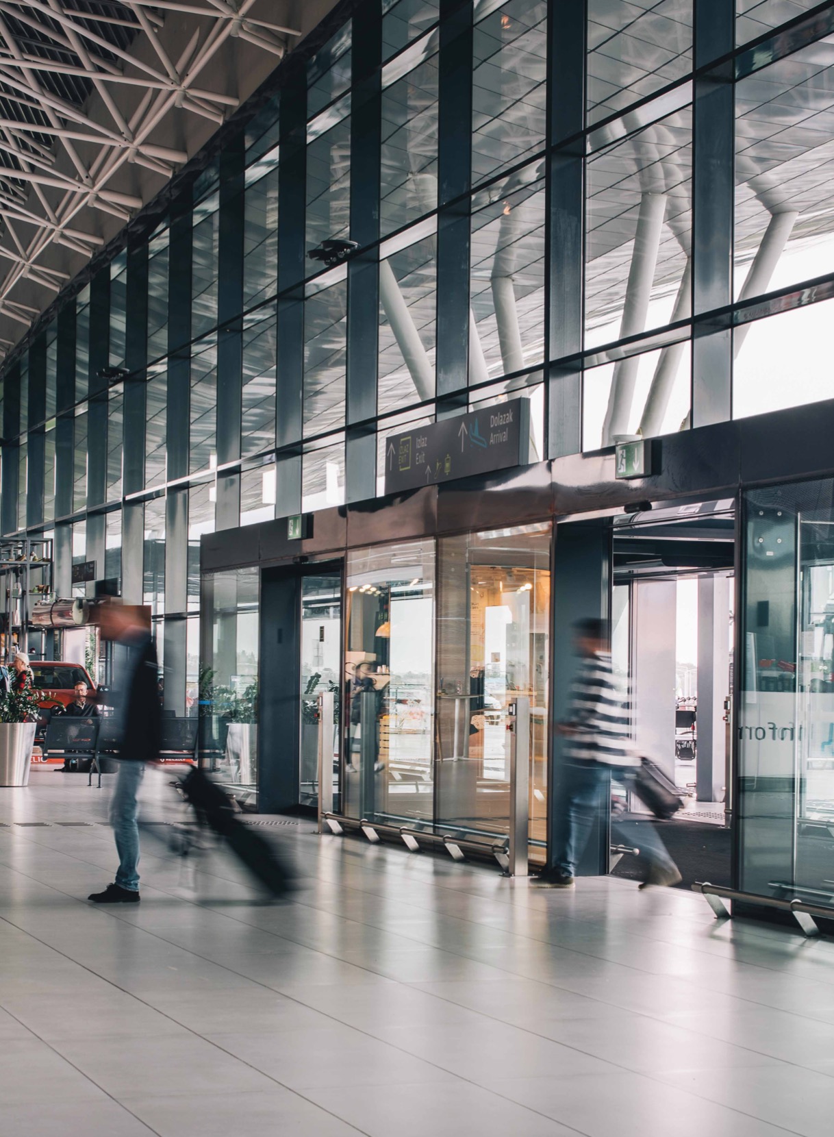 Elevating Spaces: The Art and Science of Modern Doors and Windows